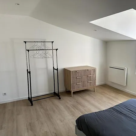 Modern Family Evasion Cozy'cat Apartment *